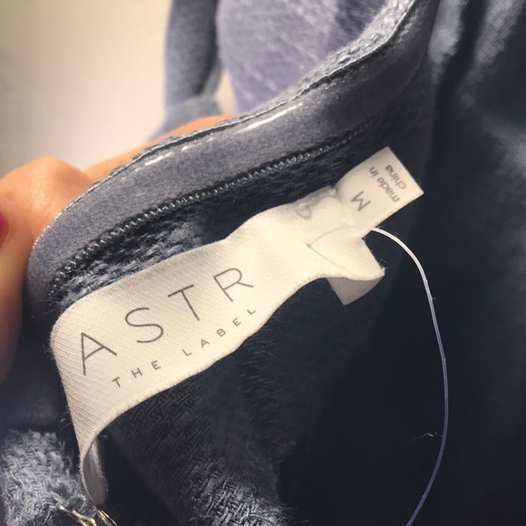 ASTR Araceli Dress in periwinkle - Picture 7 of 9